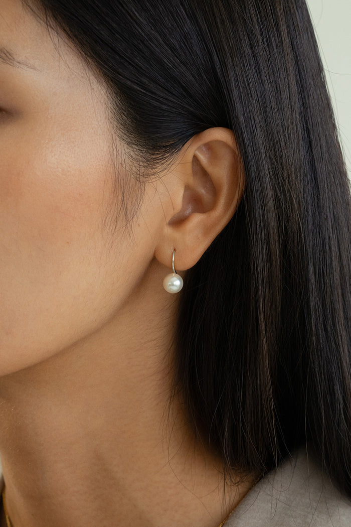 Lorelei Pearl Earrings