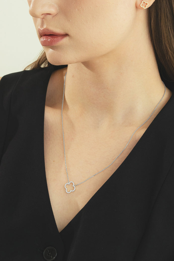 Aria Clover Necklace