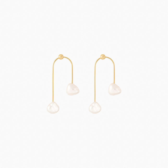 Mia Pearl Earrings