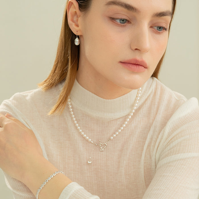 Amélie Pearl Heart Dangle Necklace