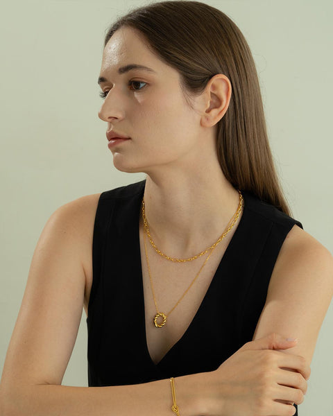 Eliana Circle Necklace alternate view