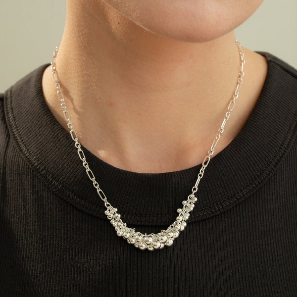 Vivienne Necklace alternate view