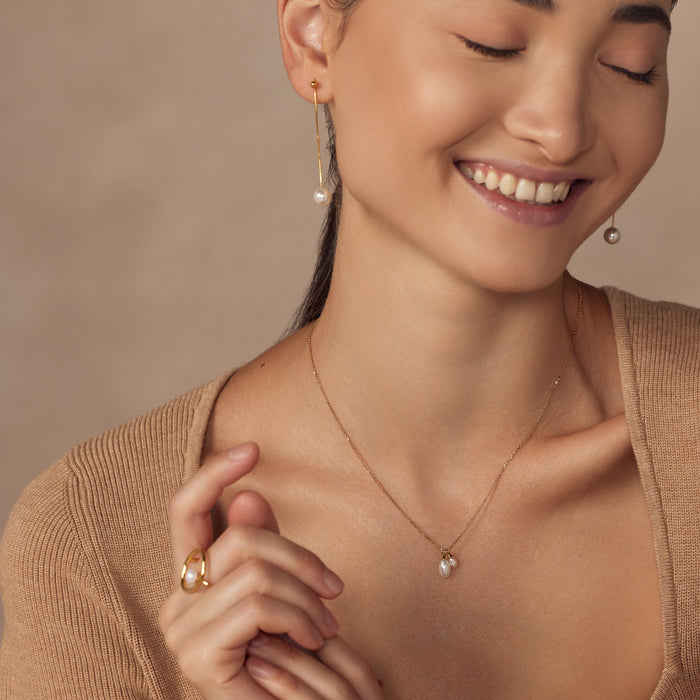 Dangled Pearl Earrings