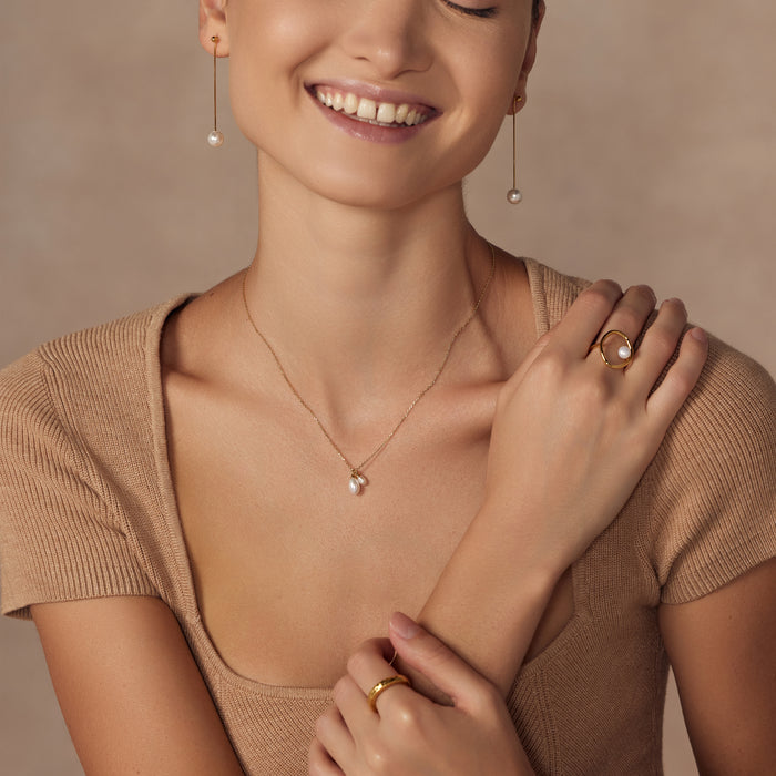 Dangled Pearl Earrings