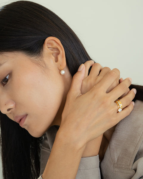 Lorelei Pearl Earrings alternate view