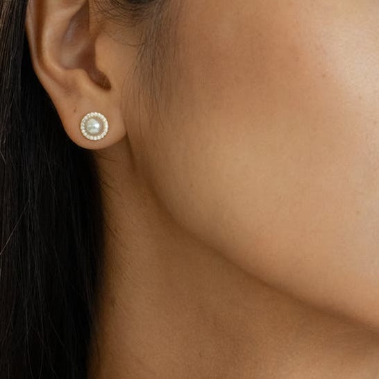 Eleanor Pearl Stud Earrings