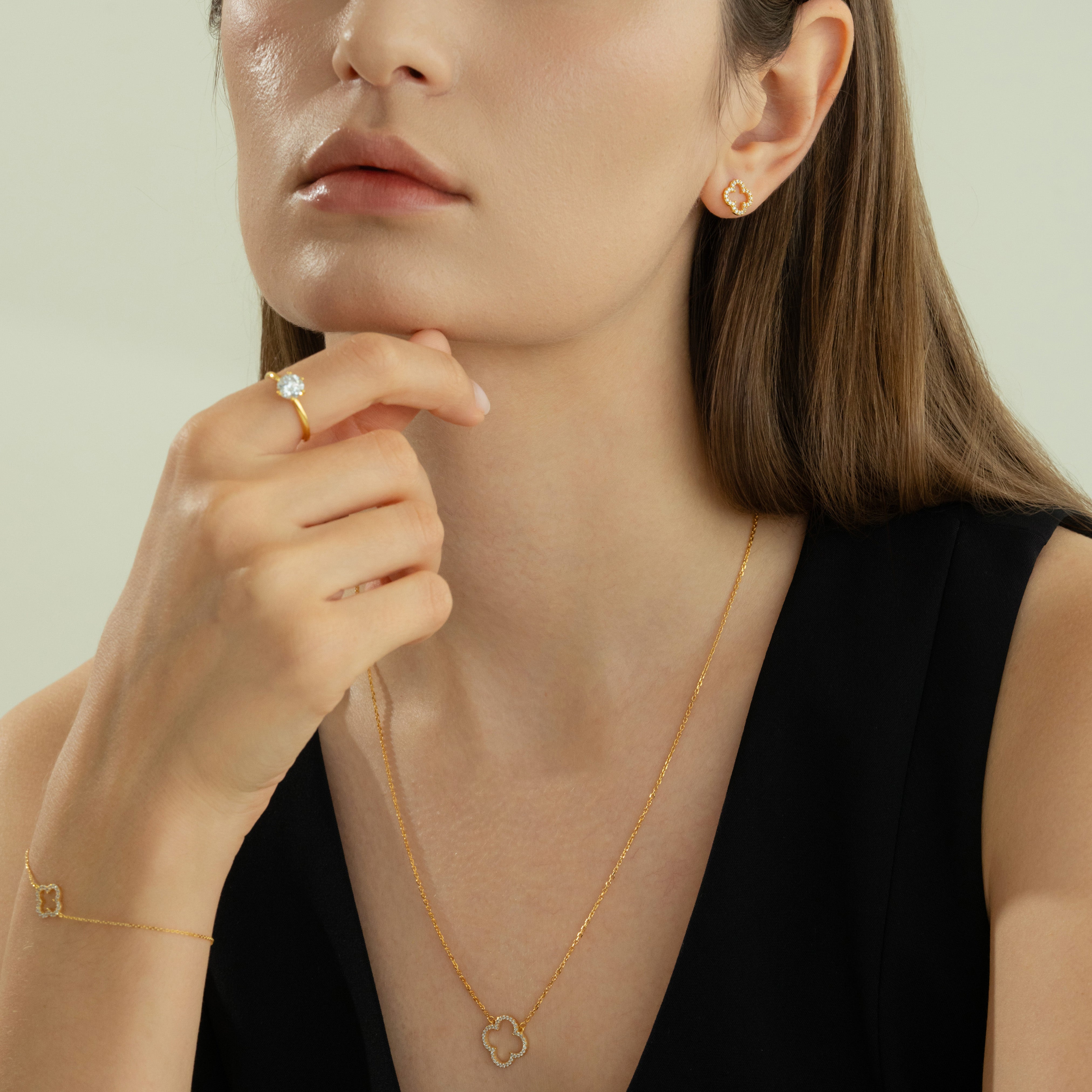Aria Clover Necklace – Bearfruit Jewelry