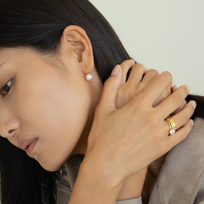 Lorelei Pearl Earrings