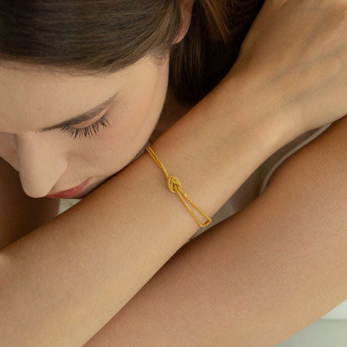 Noelle Knot Bracelet