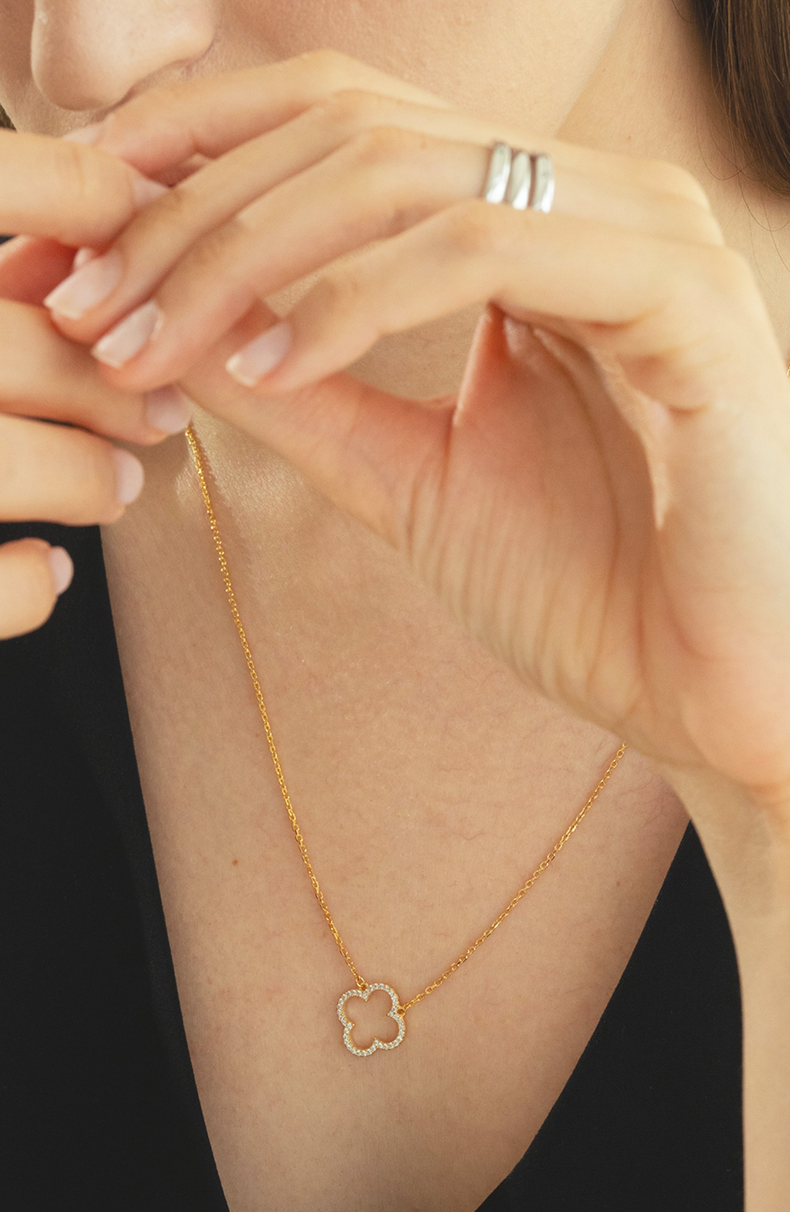 Aria Clover Necklace – Bearfruit Jewelry