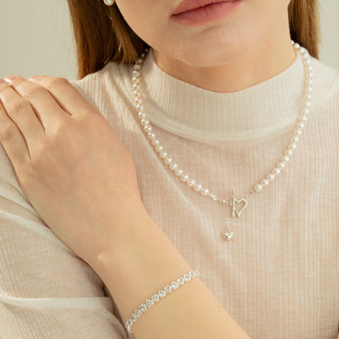 Amélie Pearl Heart Dangle Necklace