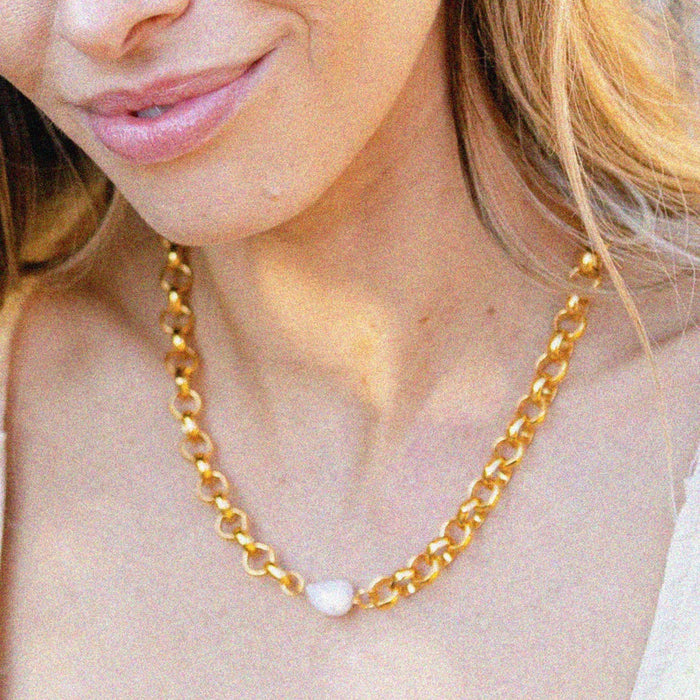 Meandro Pearl Statement Necklace